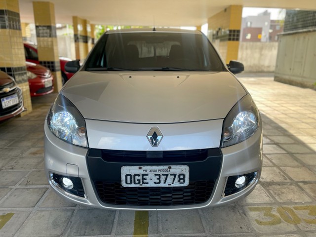SANDERO 1.0 COMPLETO 2014