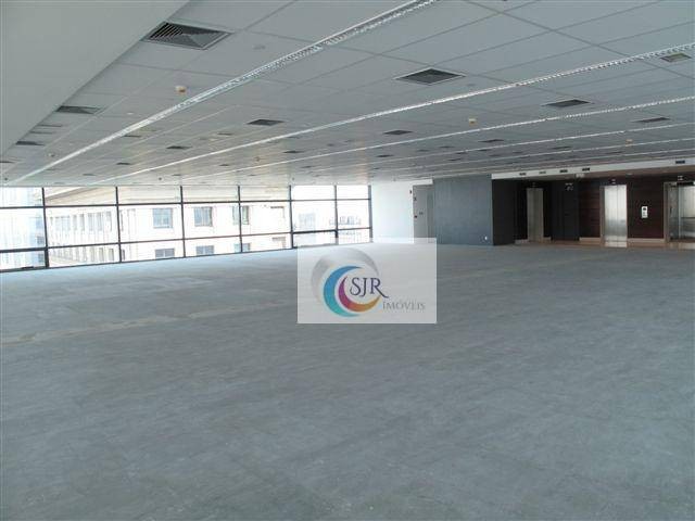 Sala comercial de 426,42 m² com 11 vagas de garagem, piso elevado, forro modular e ar cond - Foto 3