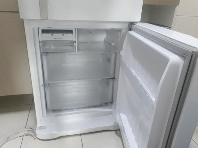 Geladeira/Refrigerador Electrolux Frost Free<br><br> - Foto 4