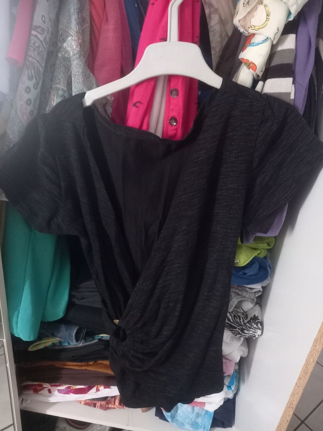 Blusa Preta 20,00 - Foto 3