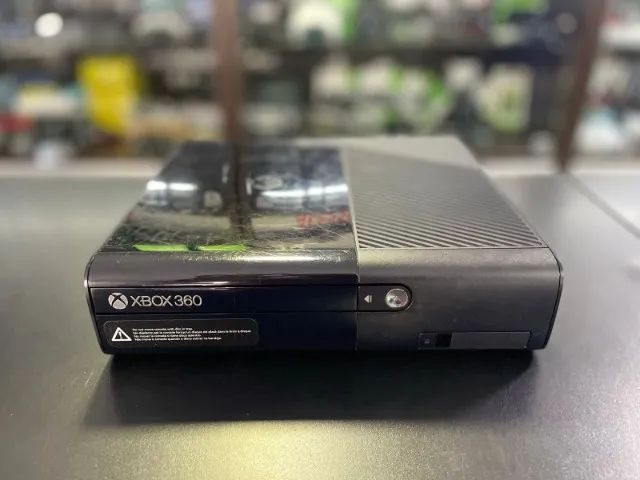 Xbox 360 Super Slim 04GB preto Usado/01 Controle com fio/05 Jogos de Brinde - Foto 2