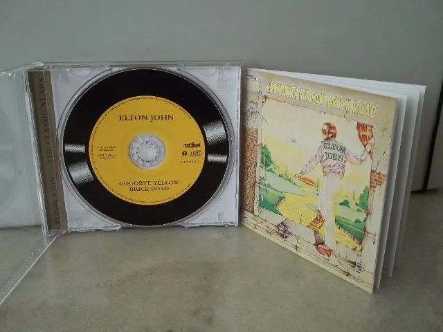 CD Elton John - Goodbye Yellow Brick Road 1973 (Remasterizado-Importado) - Foto 5