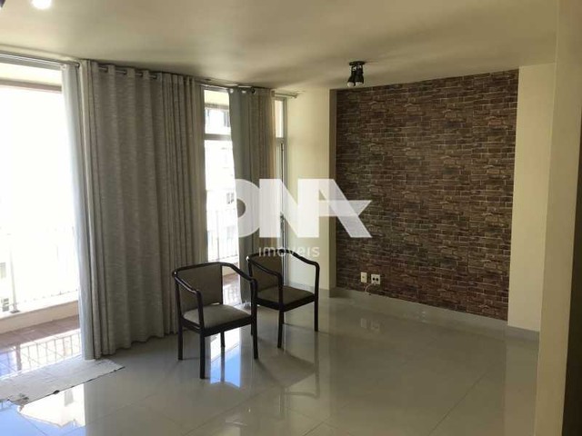 Apartamento - / Residencial / Copacabana