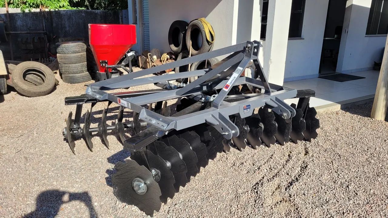 Grade Hidráulica com Regulagem de Ângulo Bianco GHB 28X20