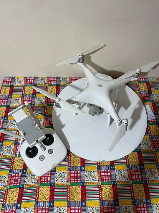 Drone DJI Phantom 4 