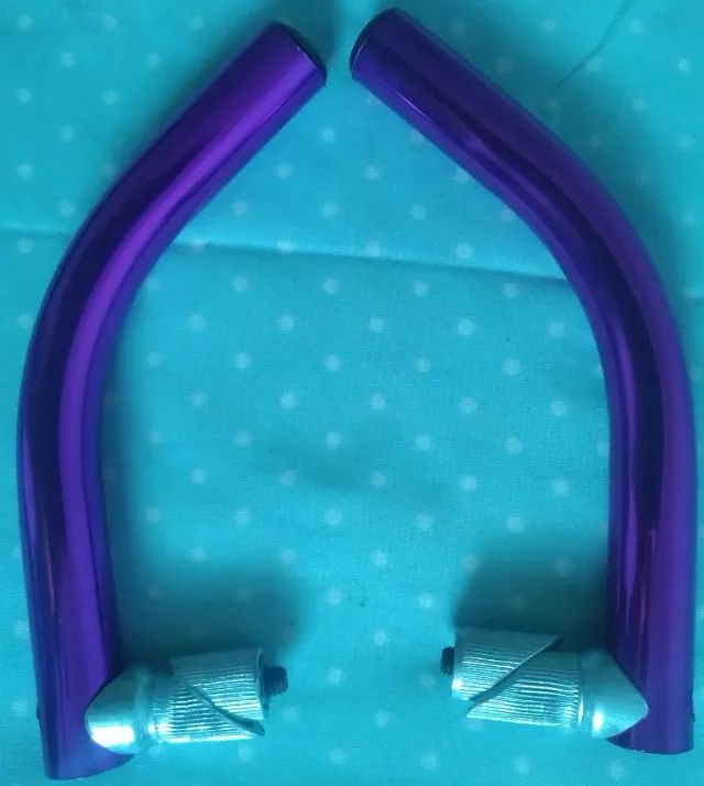 1 Par bar end bike aluminio novo em perfeito estado de conservação!