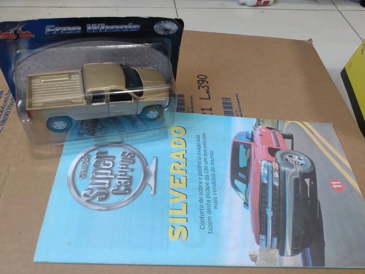 Miniatura Silverado Maistro 