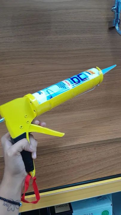 Pistola para aplicação de silicone - Foto 2