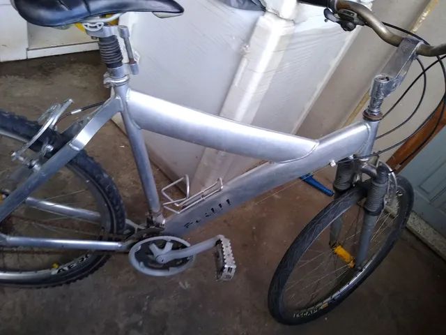 Bicicleta de Alumínio  - Foto 2