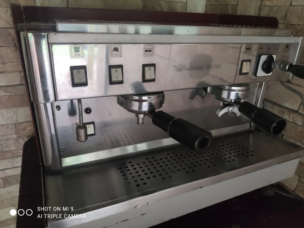 Máquina de Café Expresso Profissional