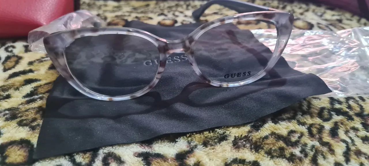 Oculos feminino Guess - Foto 4