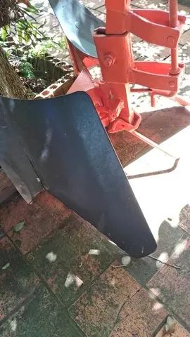 Arado aiveca para micro trator.  - Foto 2