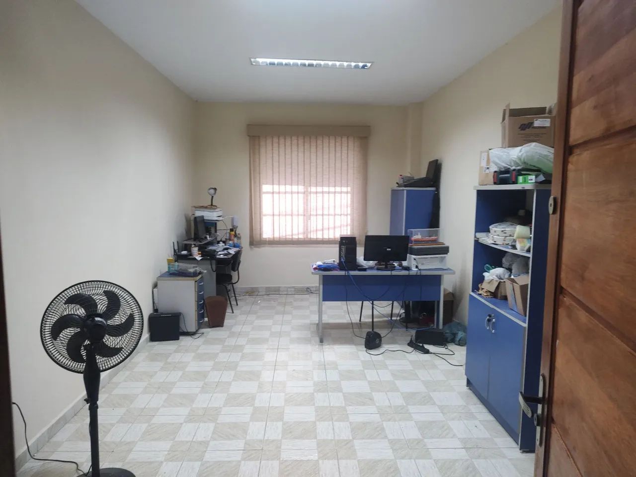 Aluga-se ou Vendo um prédio comercial com três pavimento. - Foto 2