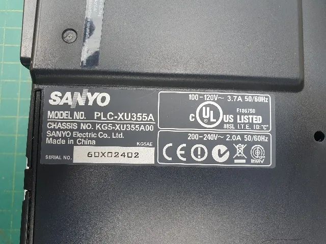 Projetor Sanyo 3.500 LÚMENS PLC-XU35355A POUCO USADO R$699,00   - Foto 6