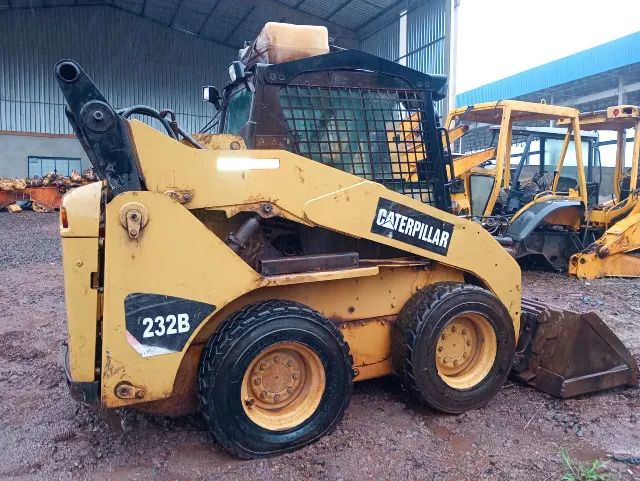 MINIESCAVADEIRA CATERPILLAR 232B - SEM MOTOR  - Foto 5