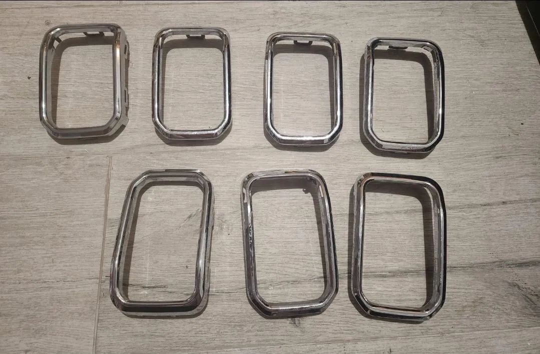 Conjunto de molduras aros cromados Jeep Renegade T270