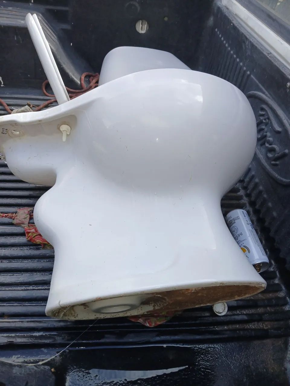 Caixa de descarga para vaso sanitário - Usada - Foto 4