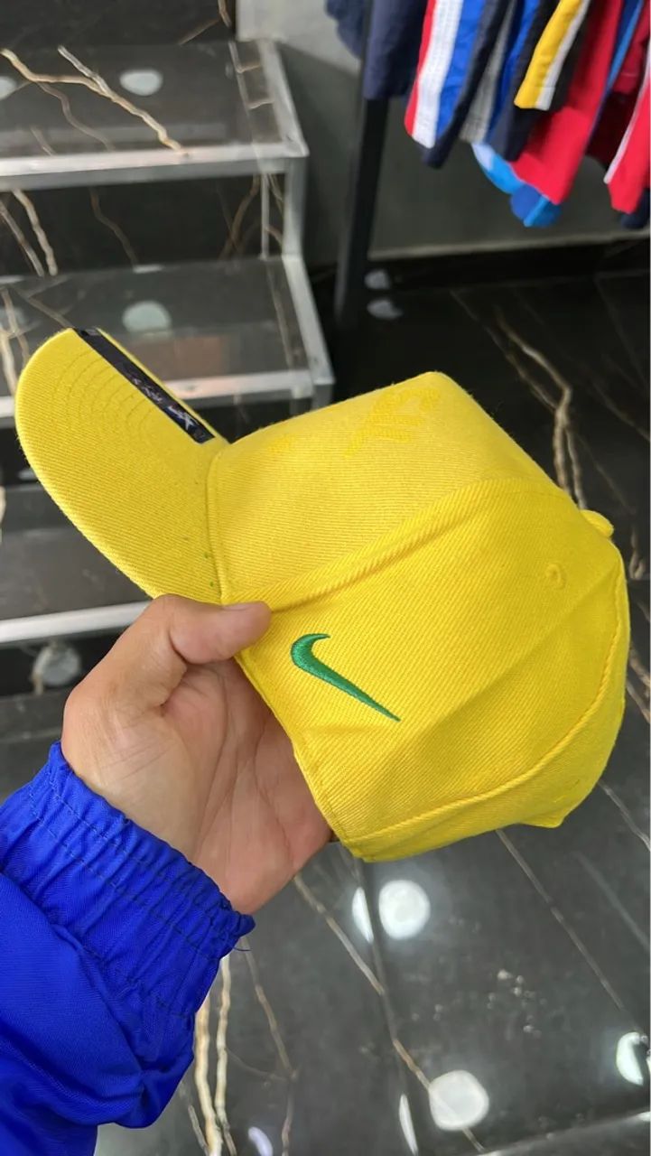 Boné Nike Brasil em alto relevo atacado 10 unidades 