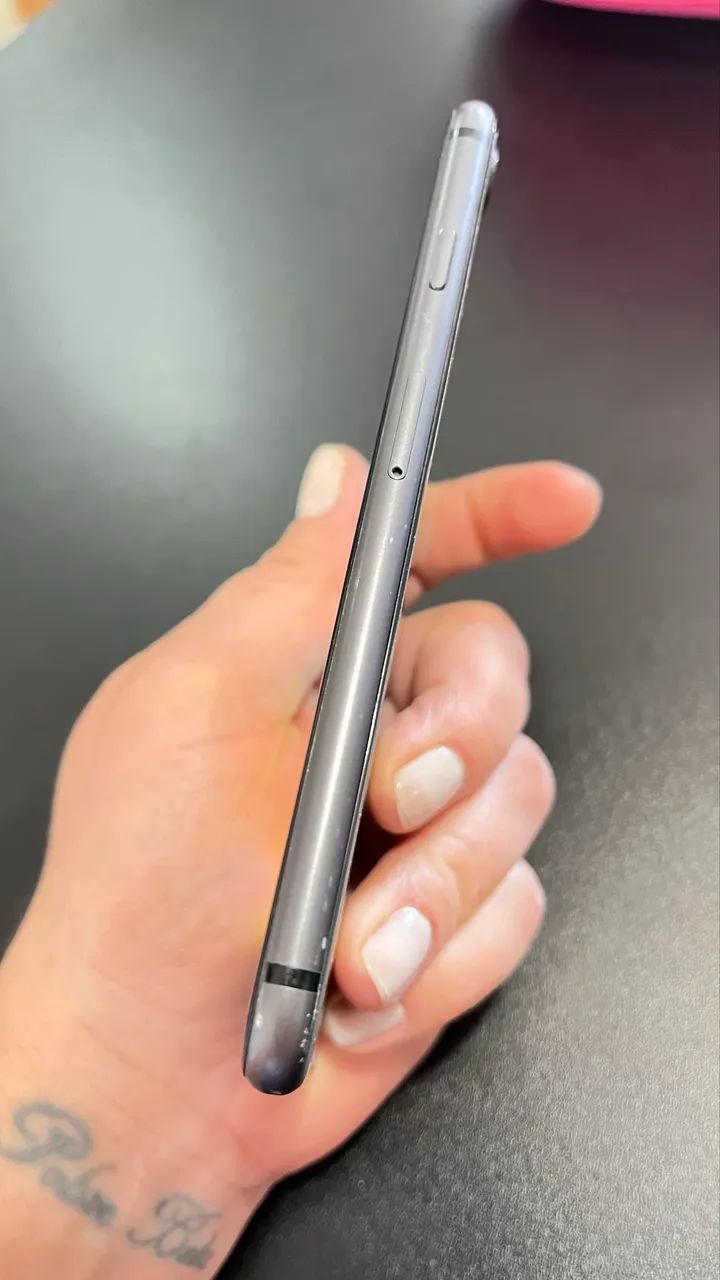 iPhone 8 Semi novo - Foto 4