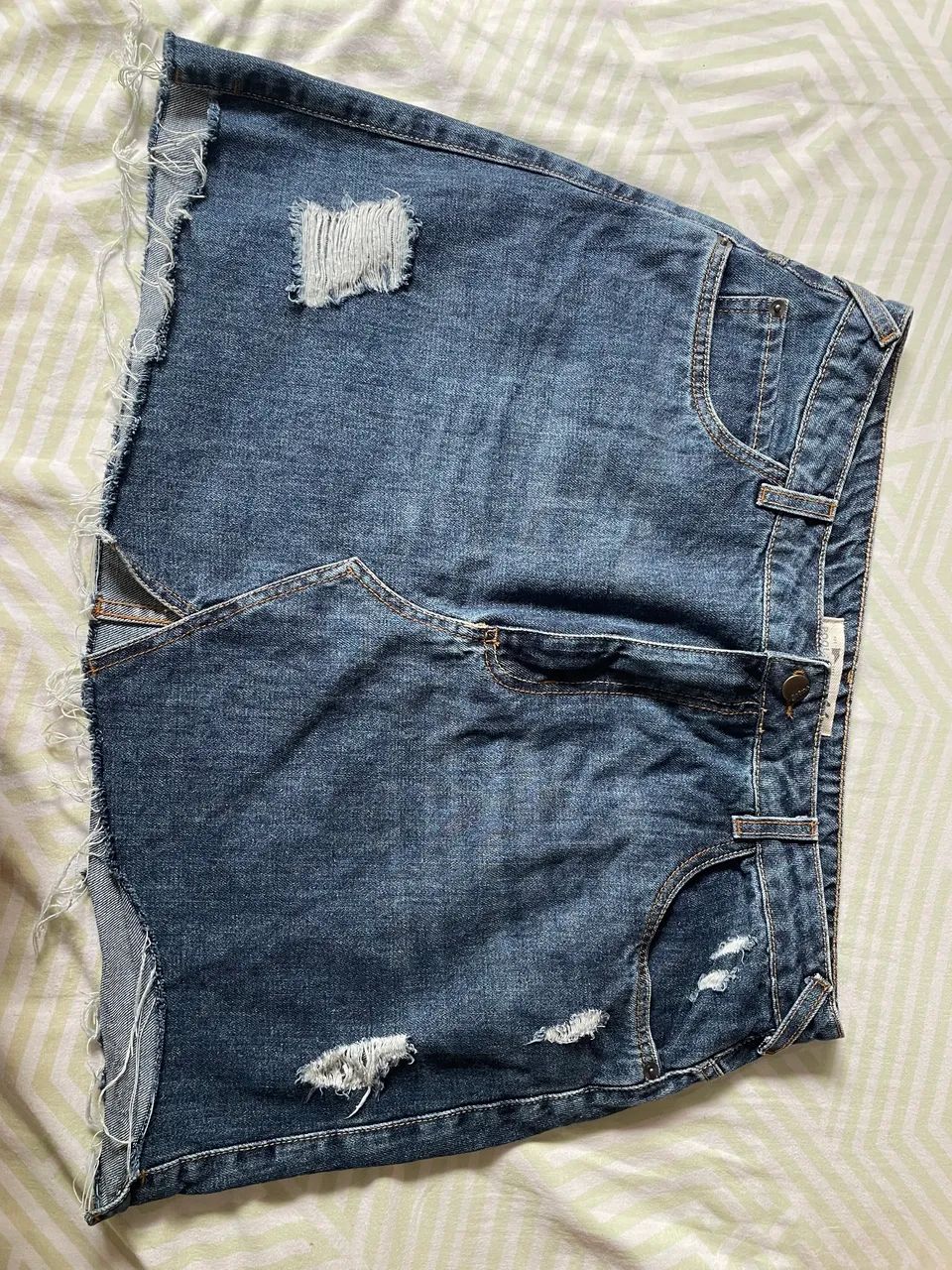 Mini saia jeans tamanho 46 - Foto 3