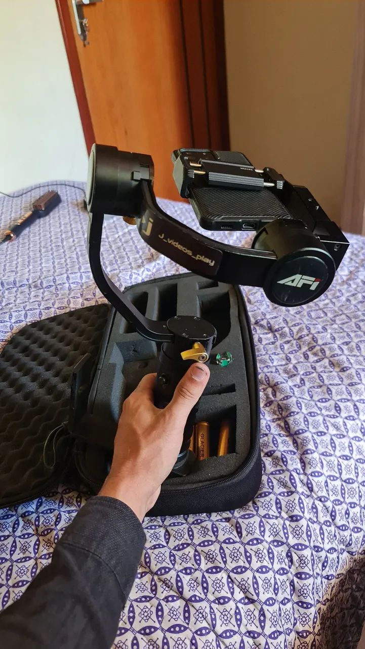 Gimbal AFI profissional para câmera e celular  - Foto 4