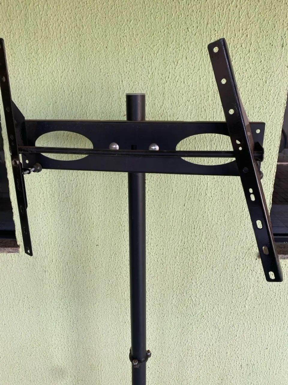 Suporte para TV - Articulado e resistente - Foto 4