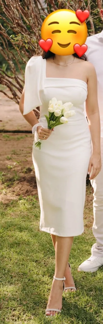 Vestido off white elegante para casamento civil