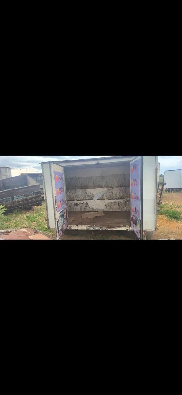 Vendo baú hr semi isolado,assoalho ferro. - Foto 2