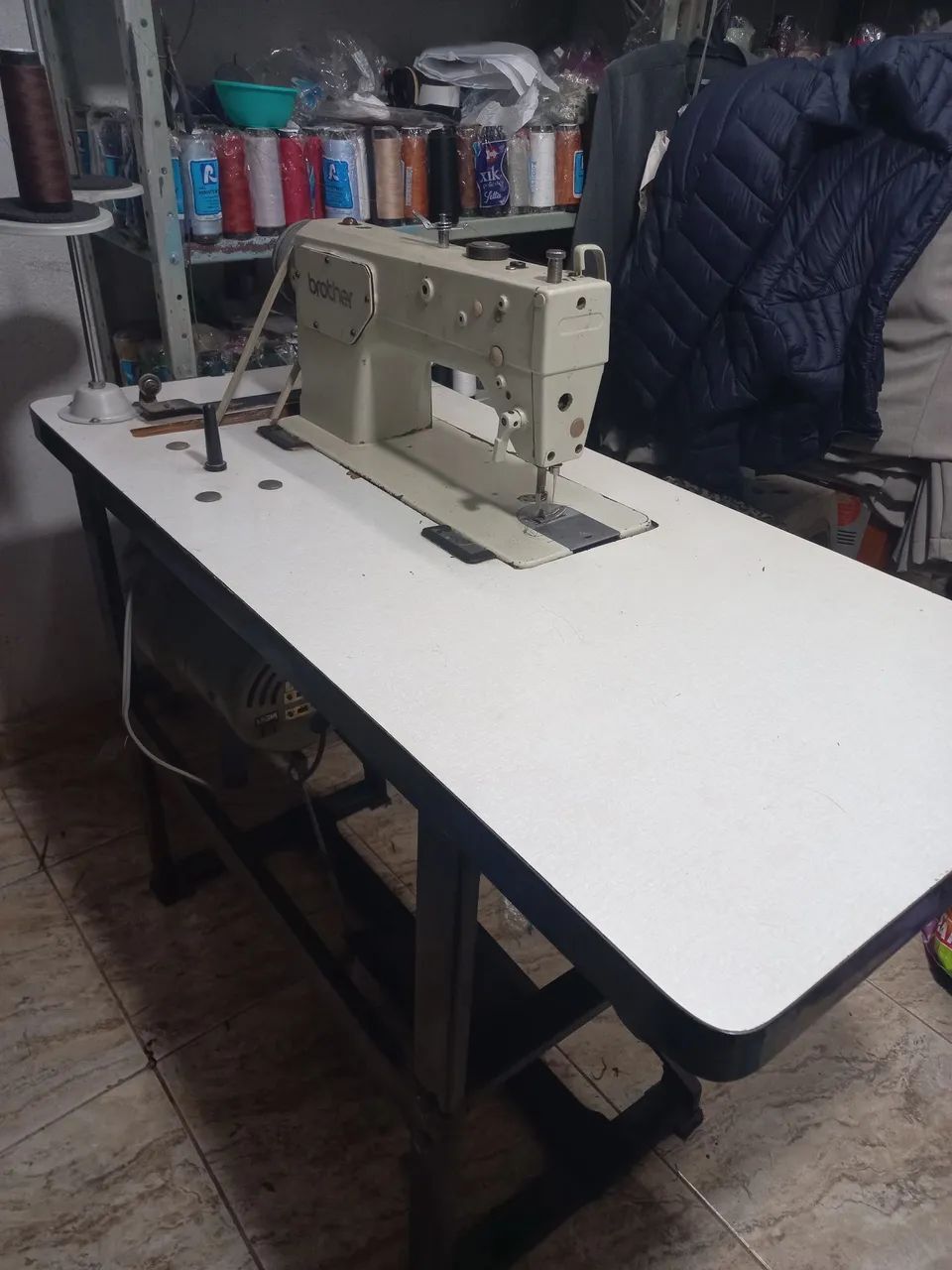 Máquina de Costura Industrial Brother - Foto 2