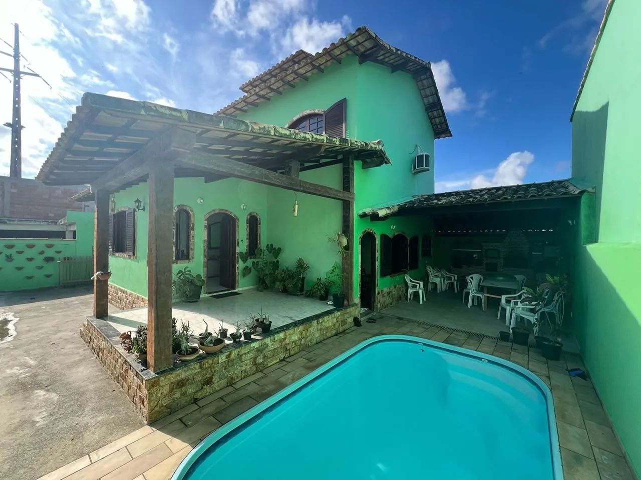 Aluguel de Casa com piscina e churrasqueira para temporada (aceitamos excursões) 