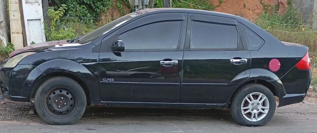 Vendo carro fiesta 
