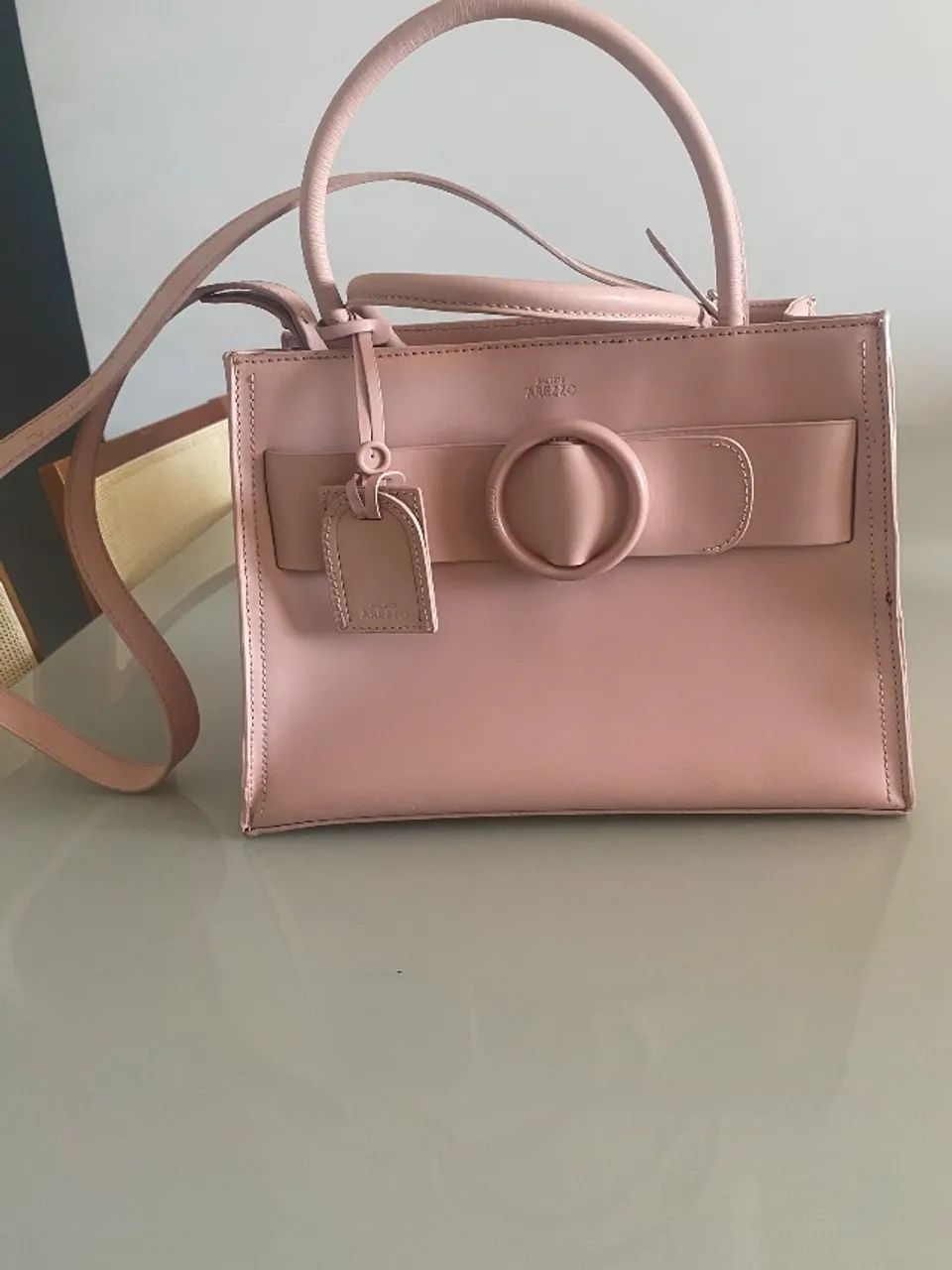 Bolsa de couro Arezzo nova 