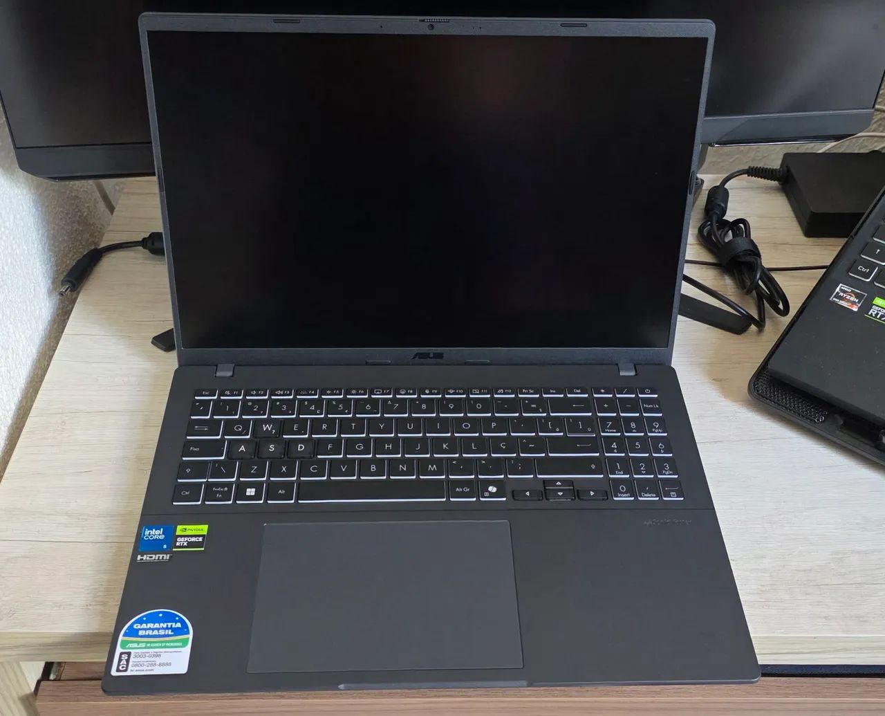 Notebook Gamer Asus V16, Intel Core 5 210H, RTX 4050 6 GB, 8Gb DDR5, 512 Gb, Tela 16, 144H - Foto 4