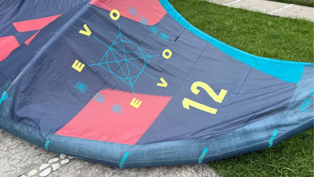Kite Duotone Evo 12m 2022 - Foto 4