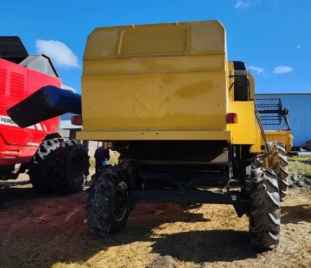 Colheitadeira New Holland TC5090 - Foto 4