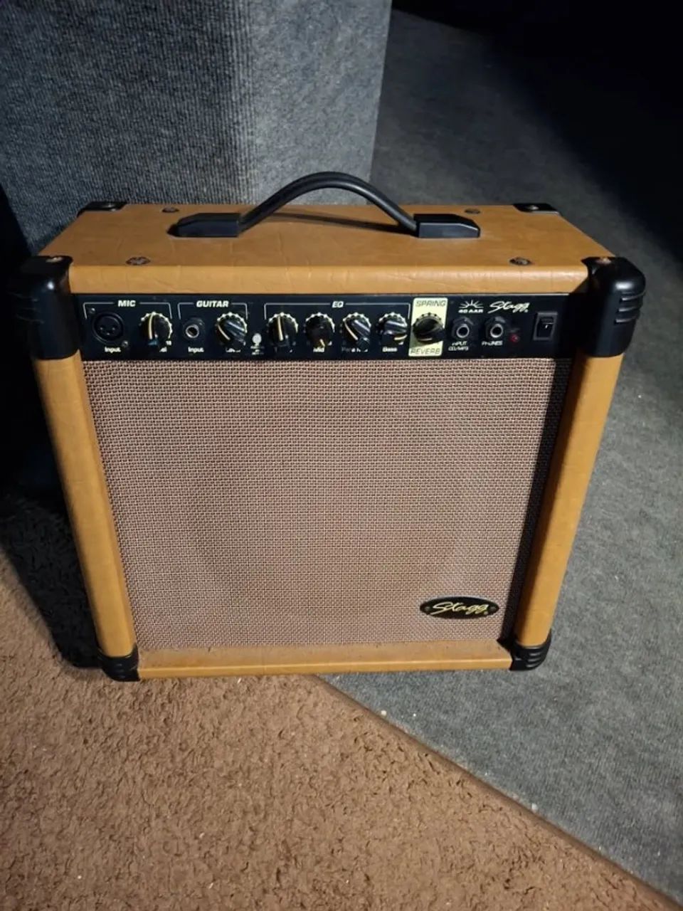 AMPLIFICADOR STAGG - IMPORTADO - 40 AAR