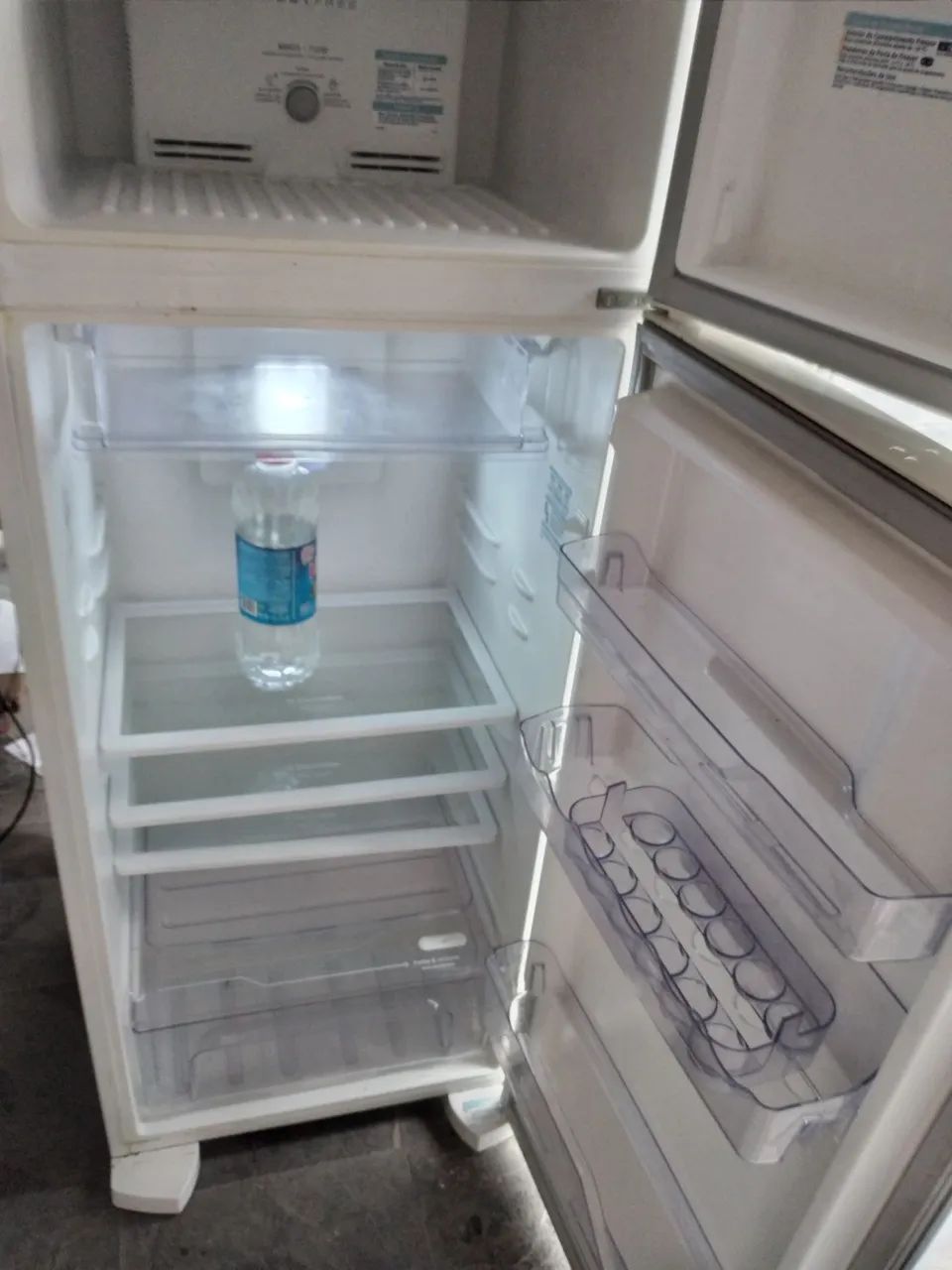 Geladeira Electrolux frost free NOVINHA - Foto 3