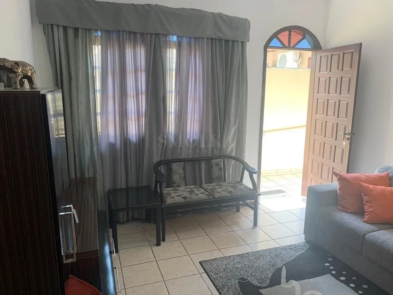 Casa à venda próximo a UFSC com 3 dormitórios e mais 3 kitnets para locação, no Saco dos L