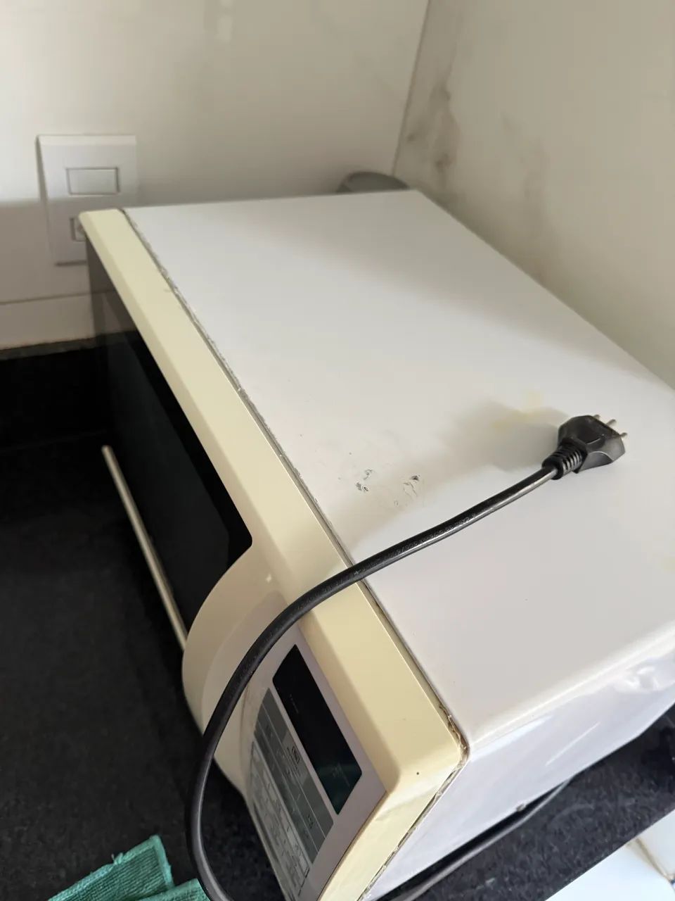 Micro-ondas Panasonic 20L - Foto 2