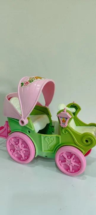 Carruagem Little People Princesa Usado - Foto 3
