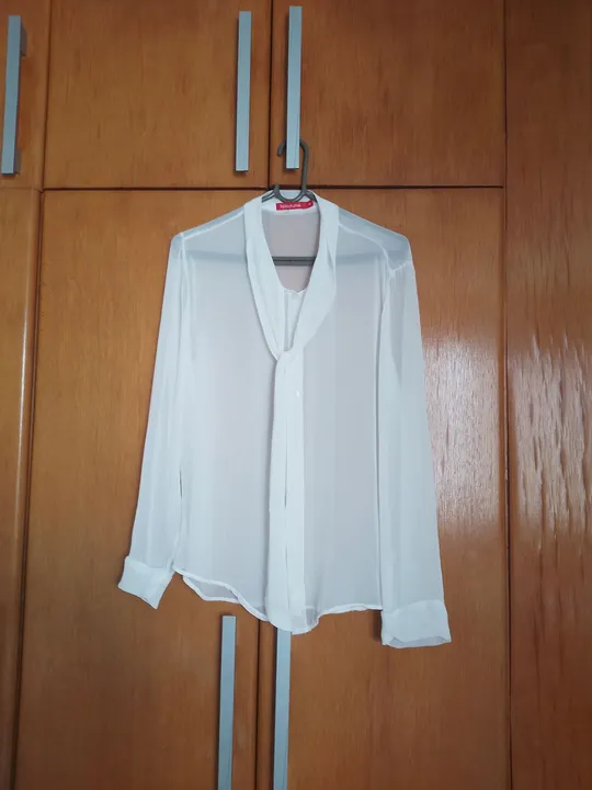 Blusa branca transparente