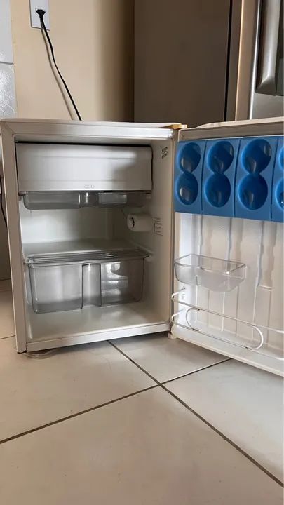 Frigobar Consul 80 litros 