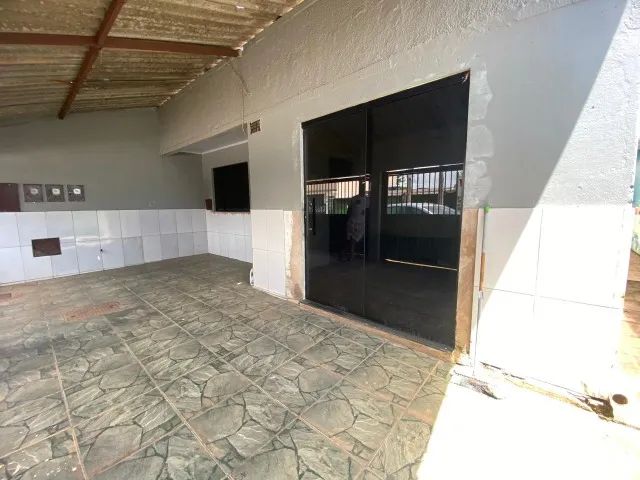 NA - Casa com 2 quartos + 2 kitnets na QNM 06 de Ceilândia