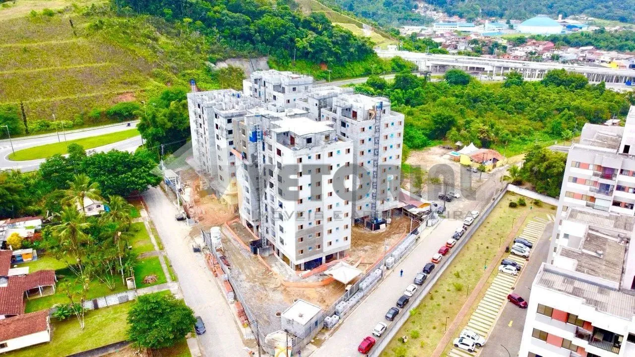 Apartamento com 2 dormitórios à venda, 61 m² por R$ 490.000,00 - Martim de Sá - Caraguatat