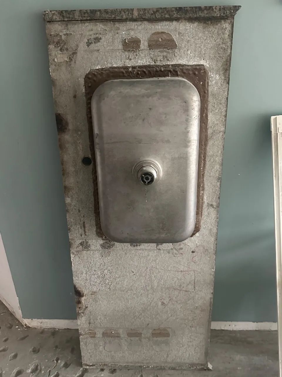 Pia de mármore com cuba retangular 