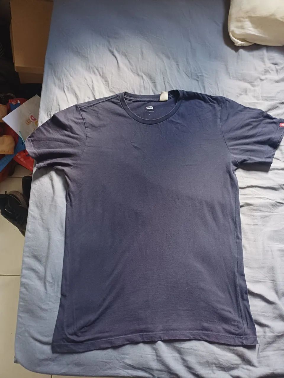 Kit 3 Camisas  Zara e Levis  Original - Foto 5