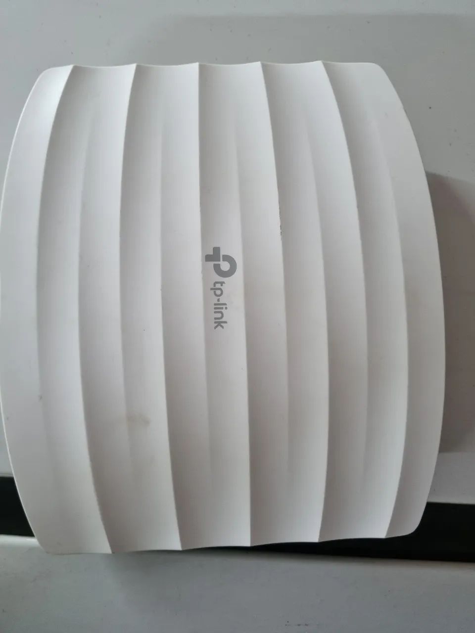 Roteador TP-Link EAP245 Gigabit Ceiling Mount Access Point - Foto 3