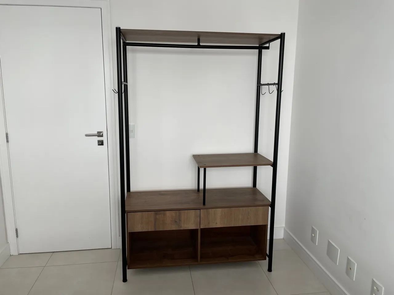 Guarda-Roupa Closet Modulado Barcelona Demolição - Armários e Guarda ...