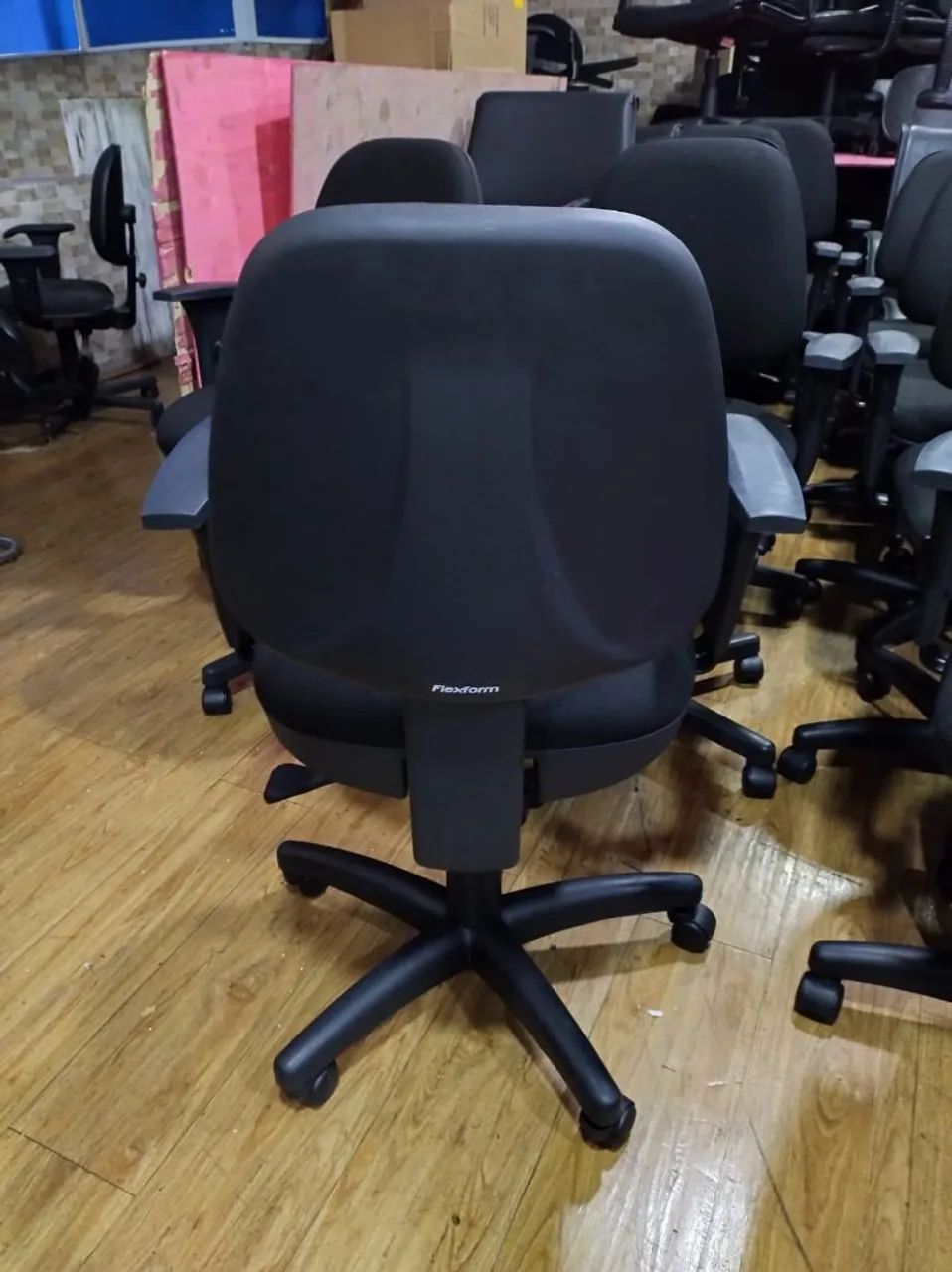 Cadeiras de Escritório Executiva Flexform  - Foto 4