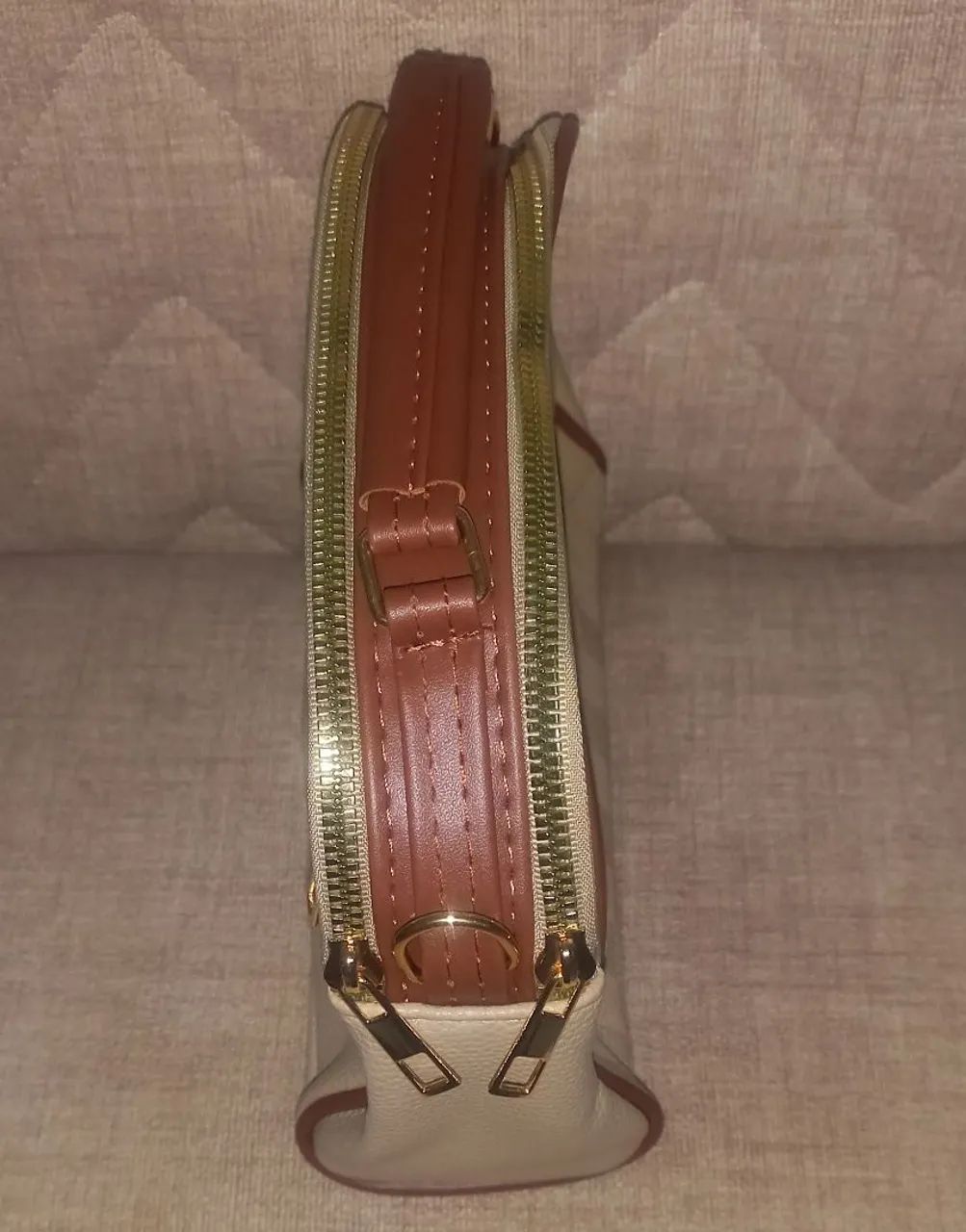 Bolsa Feminina de Mão com Alças  - Foto 3